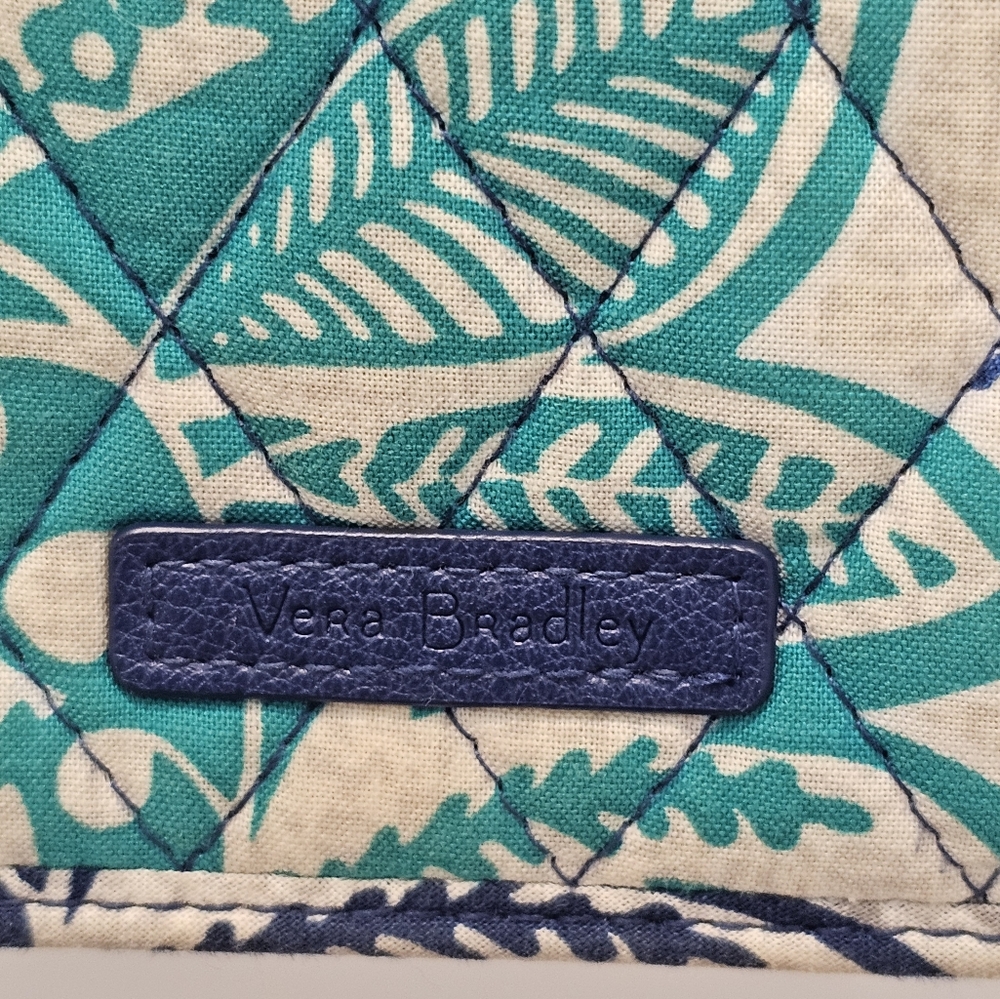 Vera Bradley Crossbody/Wristlet w/removable straps, GUC - Picture 5 of 11